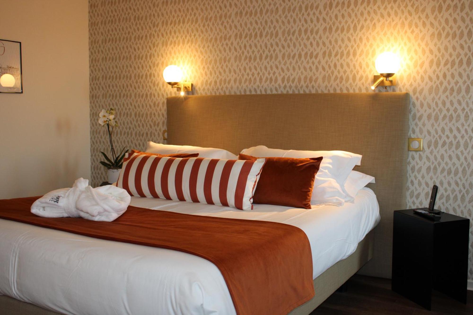 Hotel La Truffe Noire Брив ла Гайард Екстериор снимка
