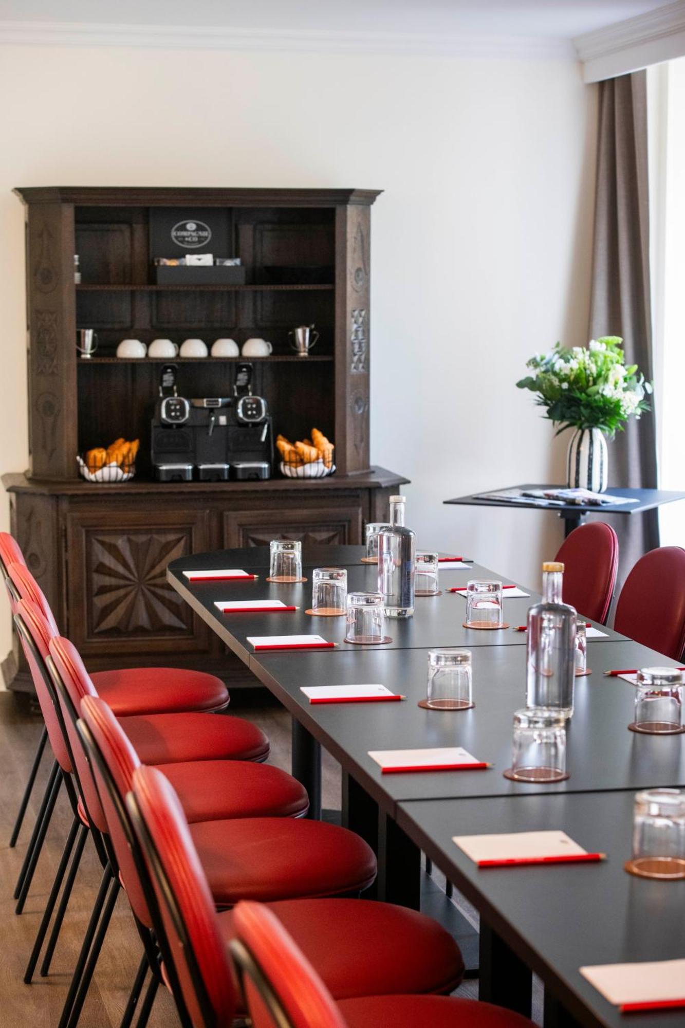 Hotel La Truffe Noire Брив ла Гайард Екстериор снимка