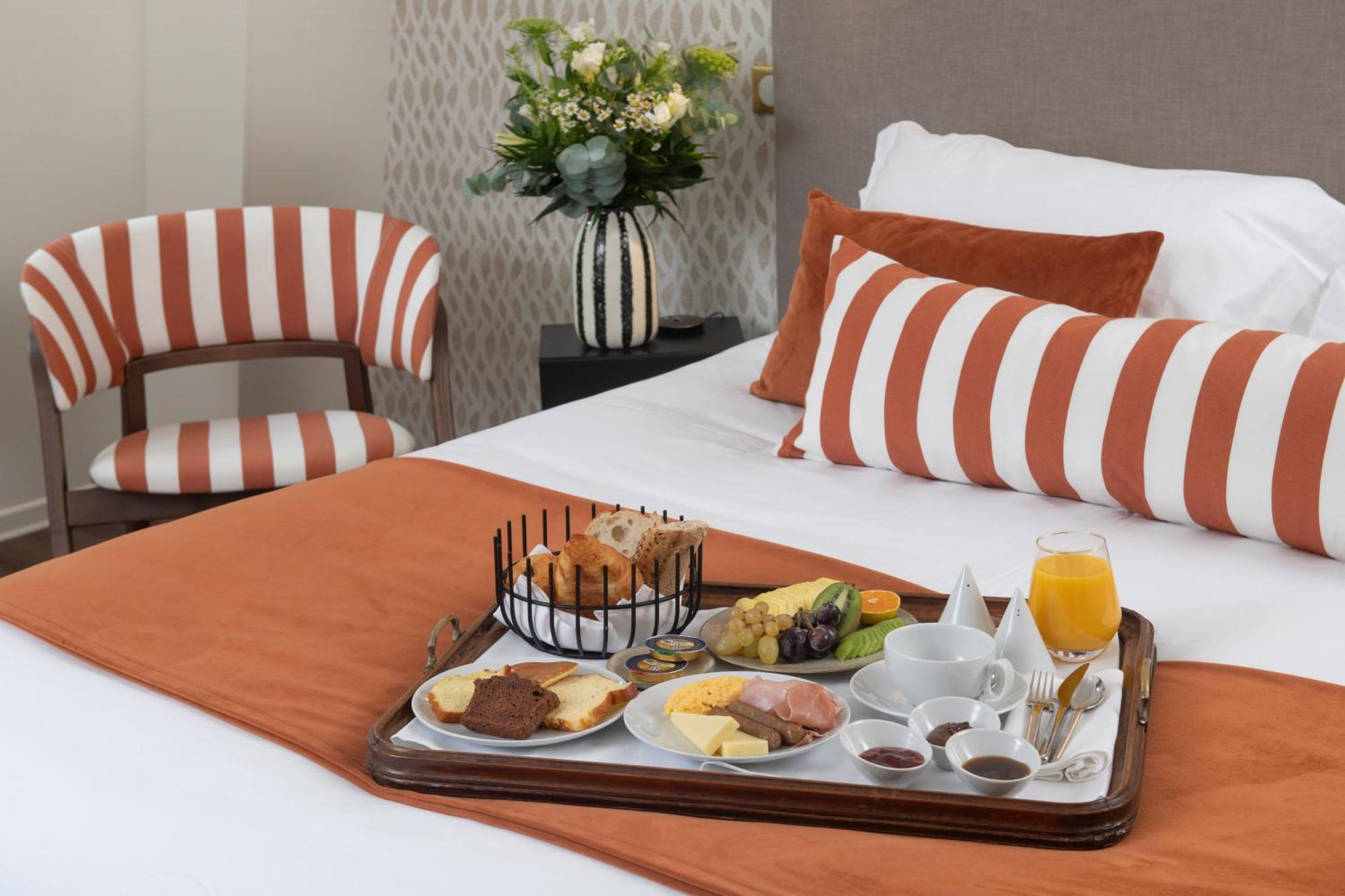 Hotel La Truffe Noire Брив ла Гайард Екстериор снимка