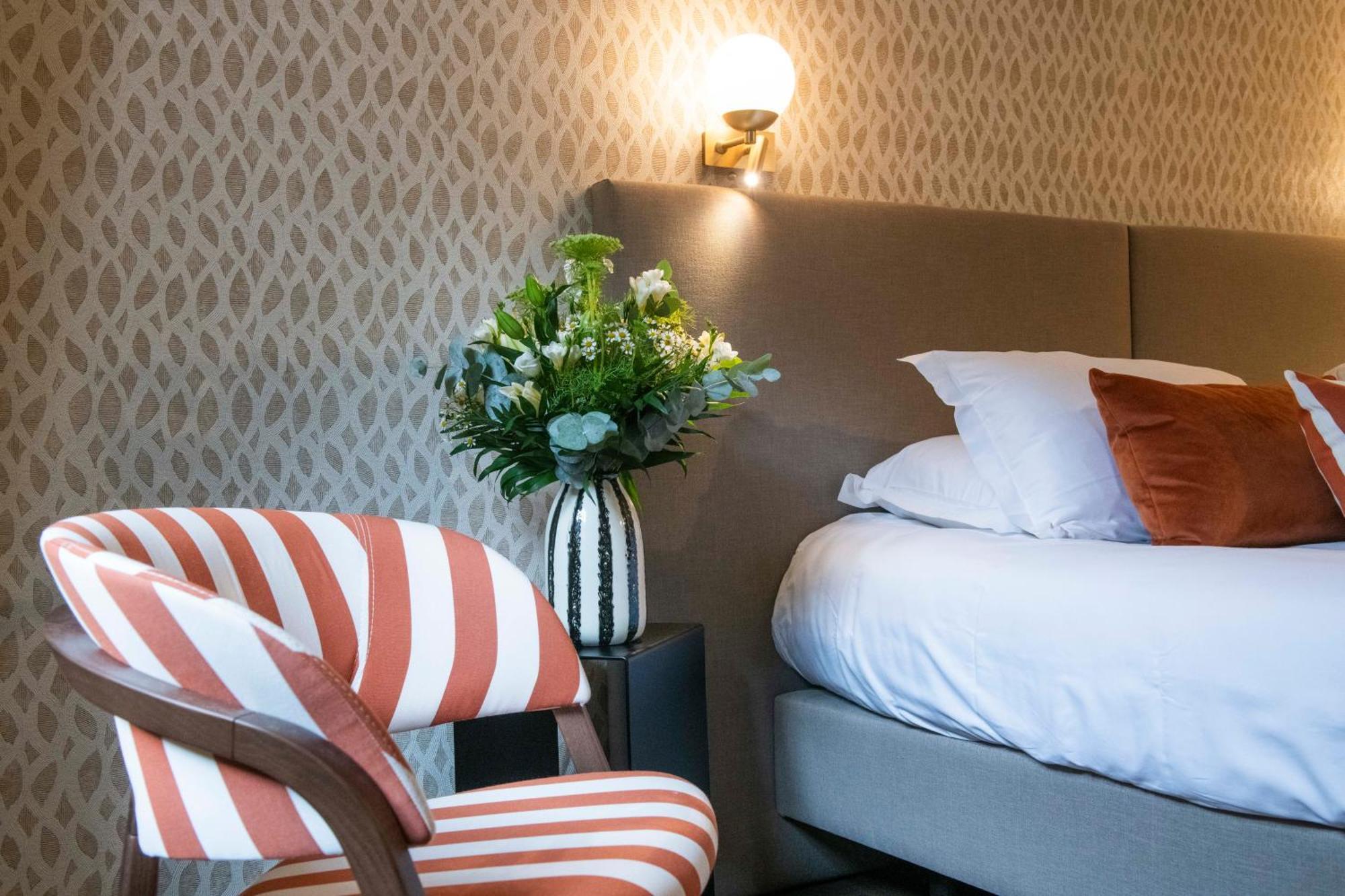 Hotel La Truffe Noire Брив ла Гайард Екстериор снимка